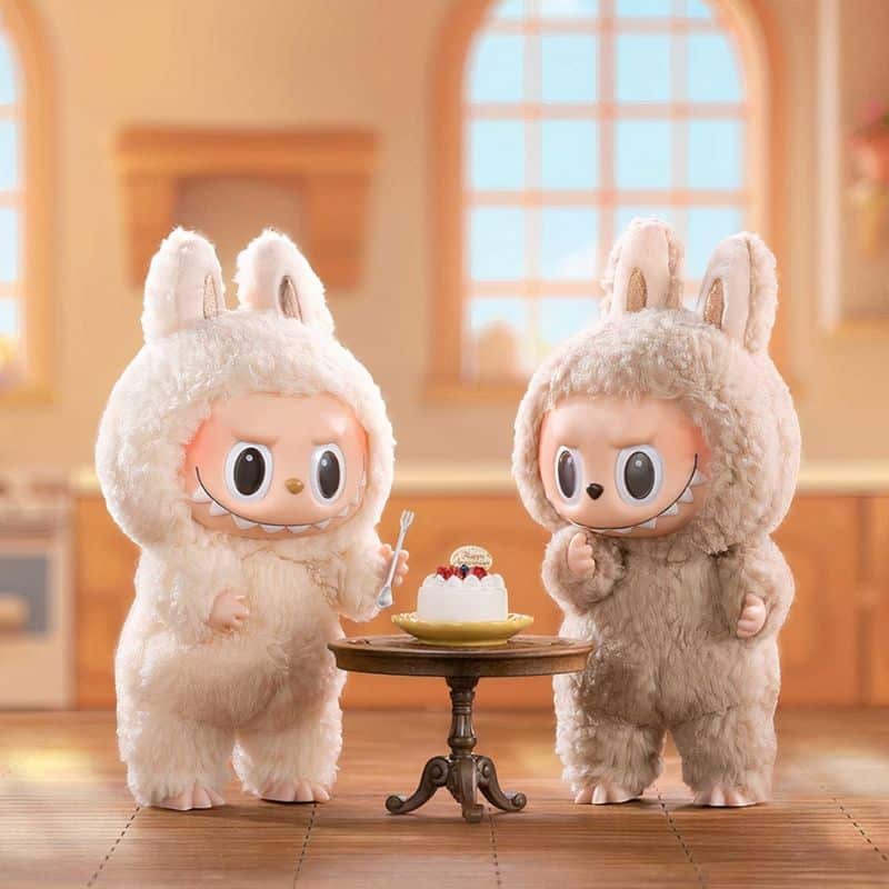Peluche Labubu Debout en Boîte Mystère