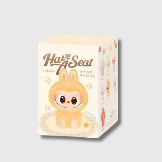 Peluche Labubu Assis en Boîte Mystère